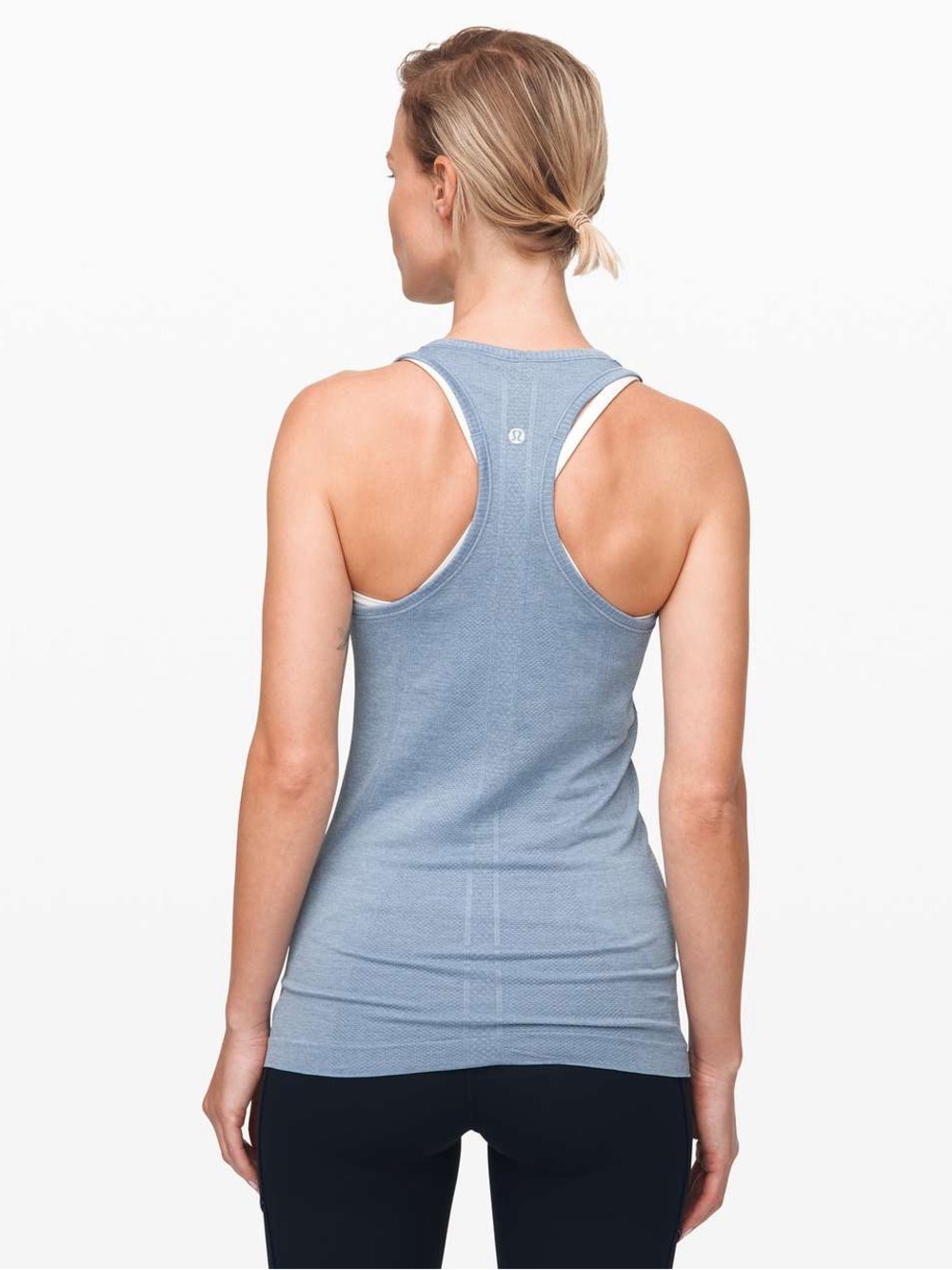 Lululemon /// Women’s Swiftly Tech Racerback - Ice Cap / Tempest Blue - Size 6